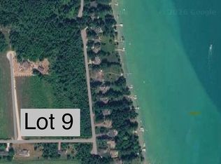 9 Elk Vista Ct, Williamsburg, MI 49690