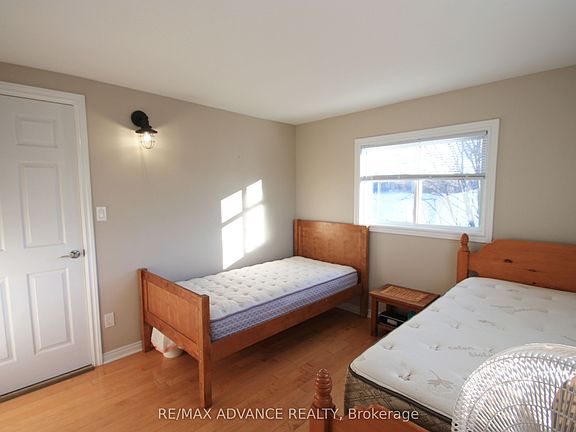 4th image of 323D Grahamvale Rd