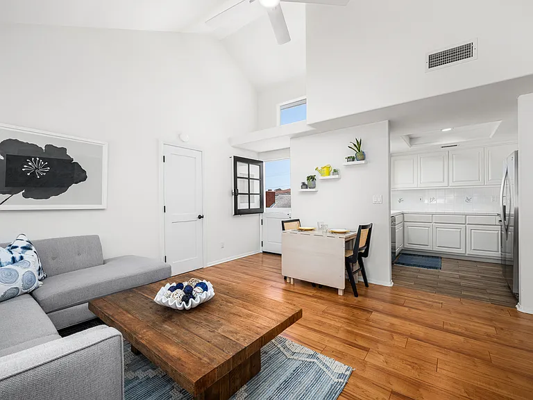 117 Marine Ave #B — Photo 18