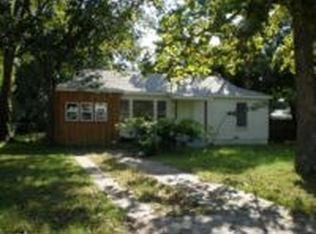 1000 Lydick Ln, River Oaks, TX 76114