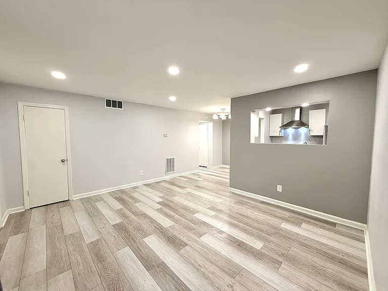3079 Colonial Way #K — Photo 6