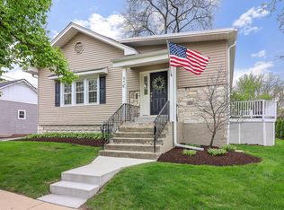 845 Smith St, Glen Ellyn, IL 60137