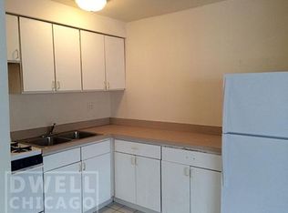 5616 N Washtenaw Ave APT 110, Chicago, IL 60659
