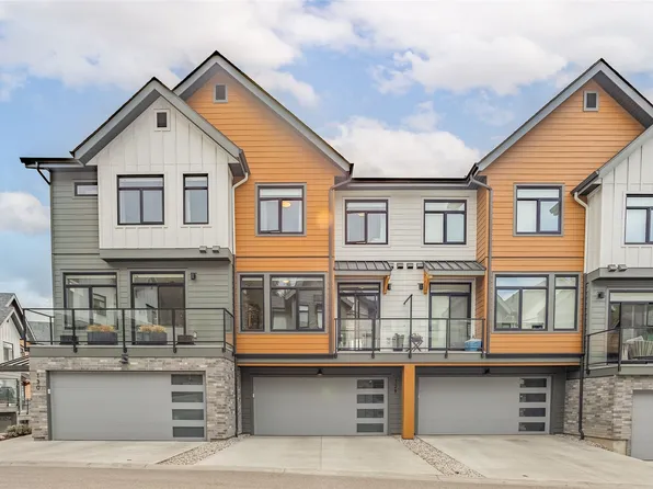 1435 Cara Glen Ct #129, Kelowna, BC V1V 0G1