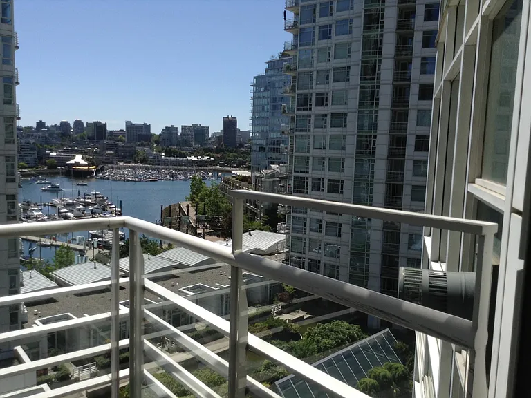 198 Aquarius Mews — Photo 11