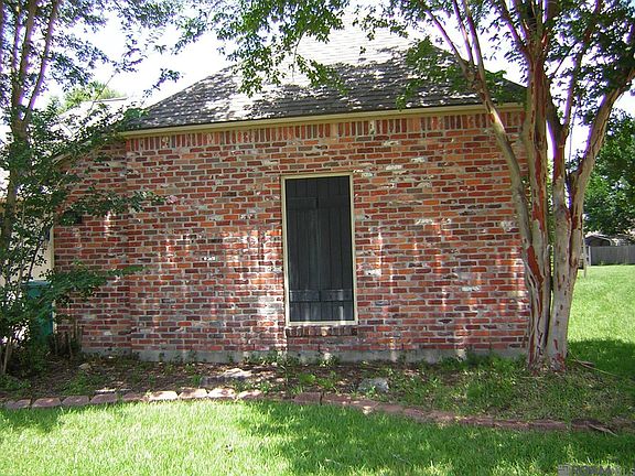4th image of 4063 Water Oak Dr