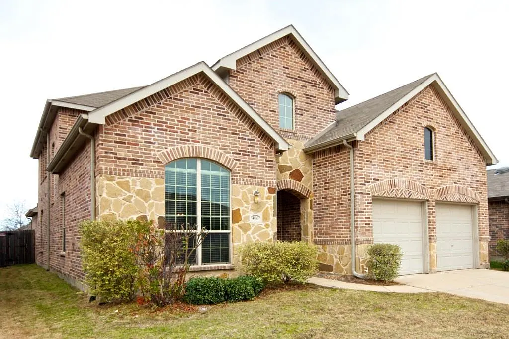 Building Photo - 404 Hummingbird Dr