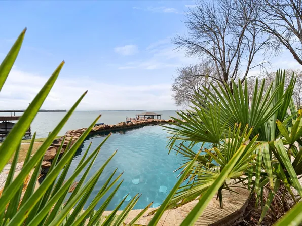 114 Hulan Dr, Kerens, TX 75144