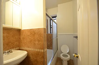 Rented by CITY SKYLINE REALTY INC