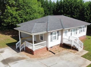 1523 E Calhoun St, Anderson, SC 29621