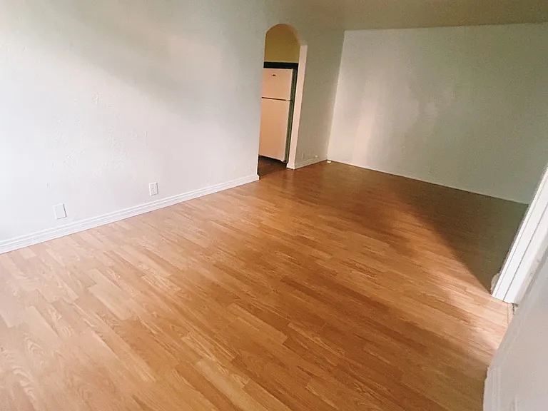 5420 Shasta Ave — Photo 6
