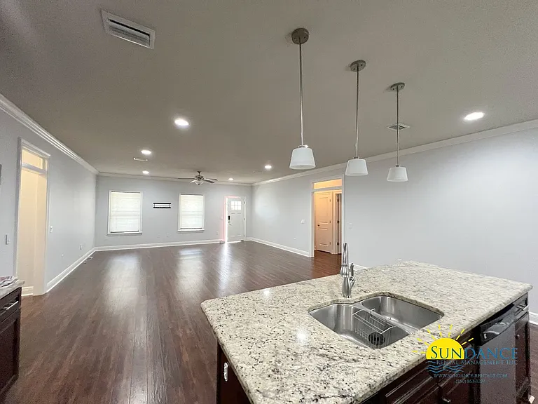 2253 Andorra St — Photo 3