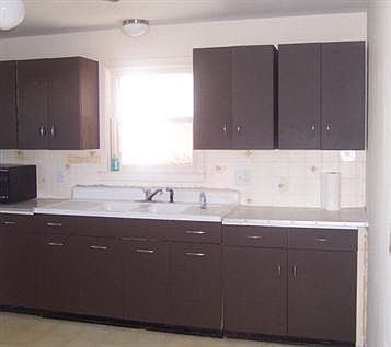 5th image of 315 Eisenhart Pl