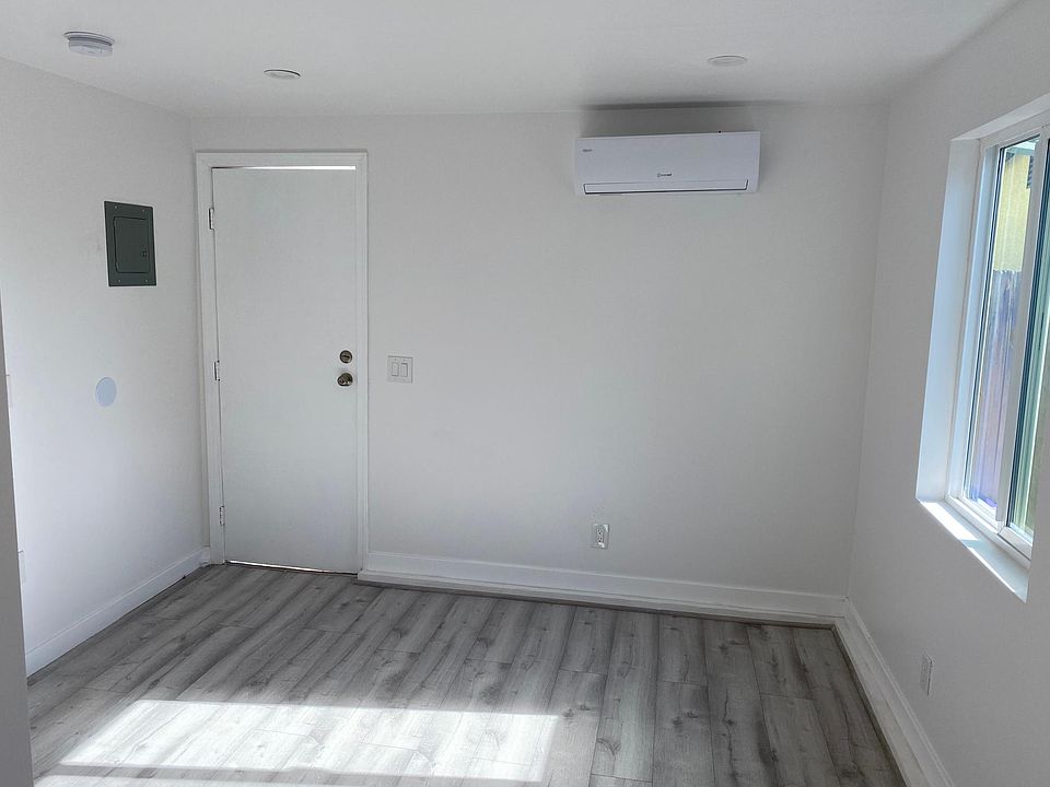 2nd image of 5107 Bellvale Ave