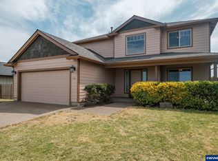 1989 S 12th St, Lebanon, OR 97355