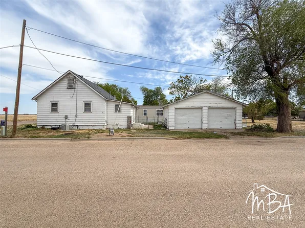 401 S Kansas St, Lakin, KS 67860