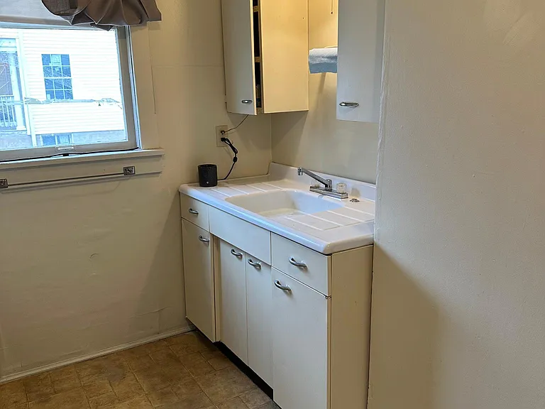 716 High St #2 — Photo 2