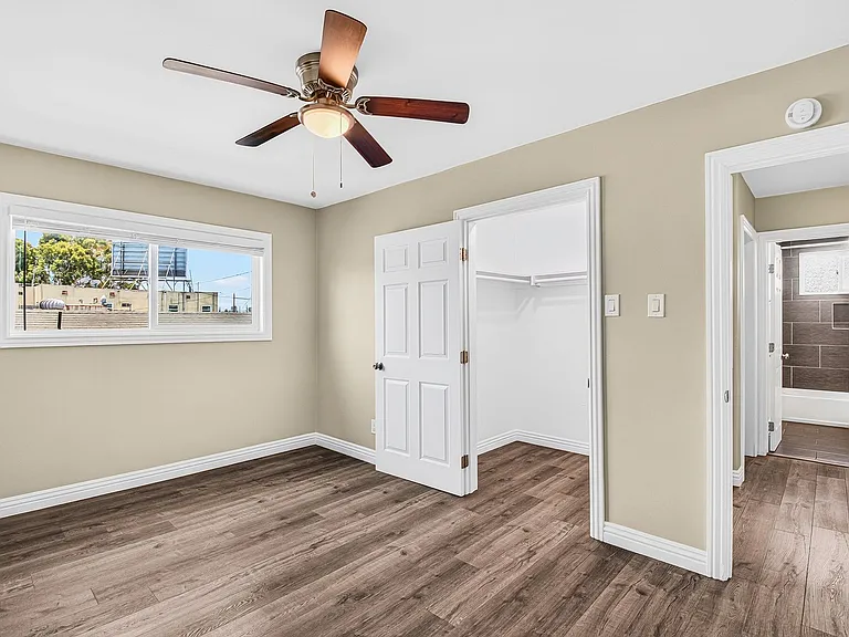 1831 Lime Ave — Photo 24