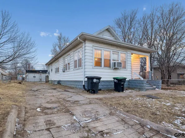 1529 Grant St, Omaha, NE 68110