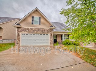 1707 Cove Oak Ln, Knoxville, TN 37909