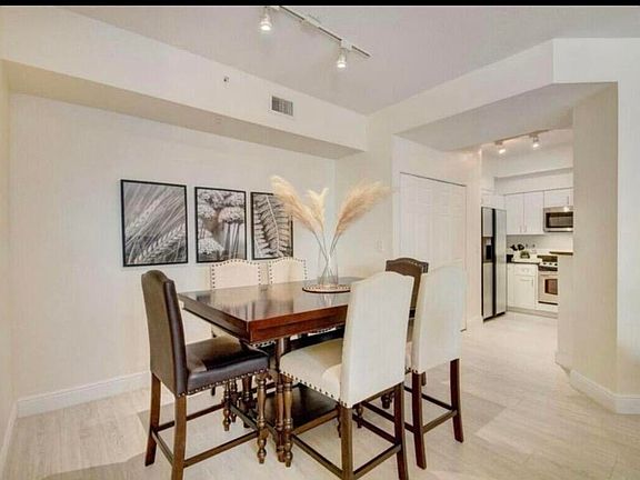 3rd image of 802 Windward Way APT 216