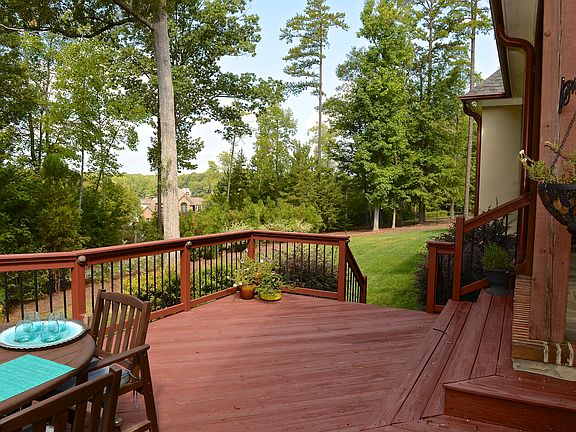 5th image of 8029 Water View Dr