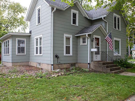 2nd image of 433 Clarence St