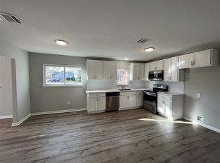 1942 Center St, Baytown, TX 77520