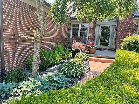 3rd image of 50051 Margaret Ave