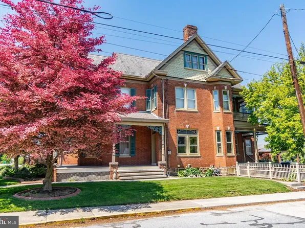 300 Lincolnway W, New Oxford, PA 17350