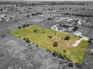 402 Sunflower Dr, Valley View, TX 76272