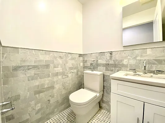 Rented by The Dermot Realty Management Company | media 35