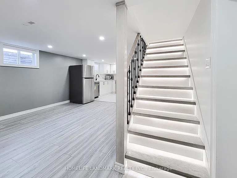 75 Bayview Dr #LOWER — Photo 17