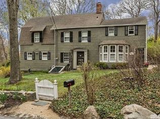 1 Old Pine Ln, Northport, NY 11768