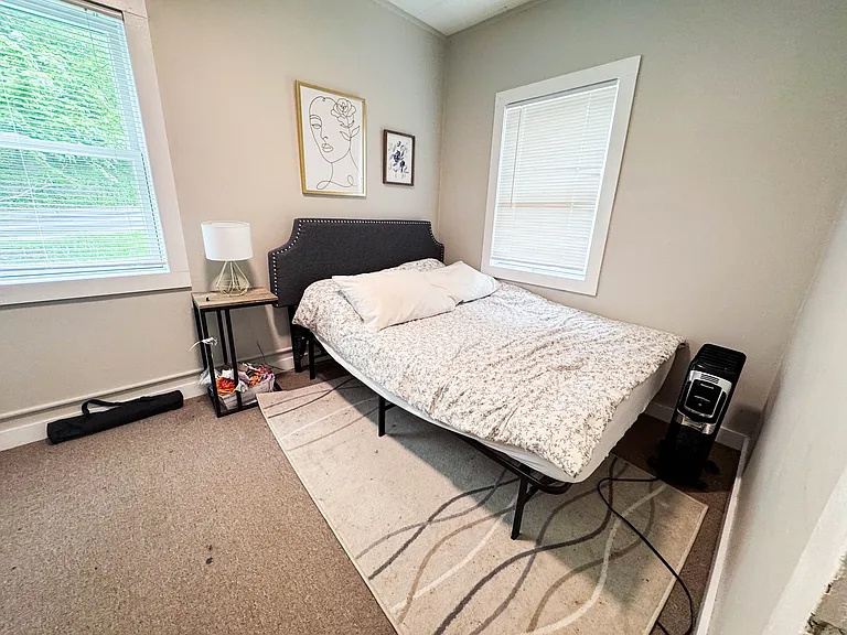 202 Lake St #1 — Photo 2