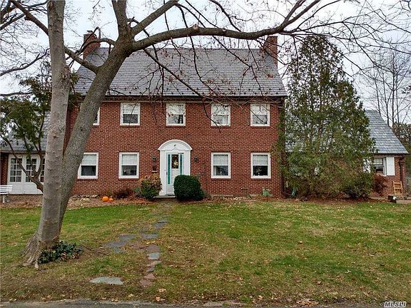 4th image of 47 Monroe St