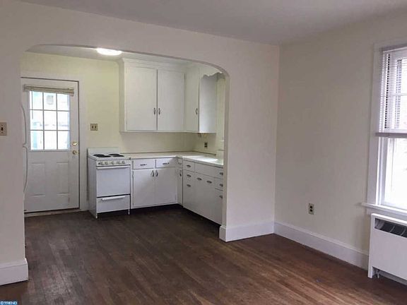 4th image of 84 Iron Hill Rd