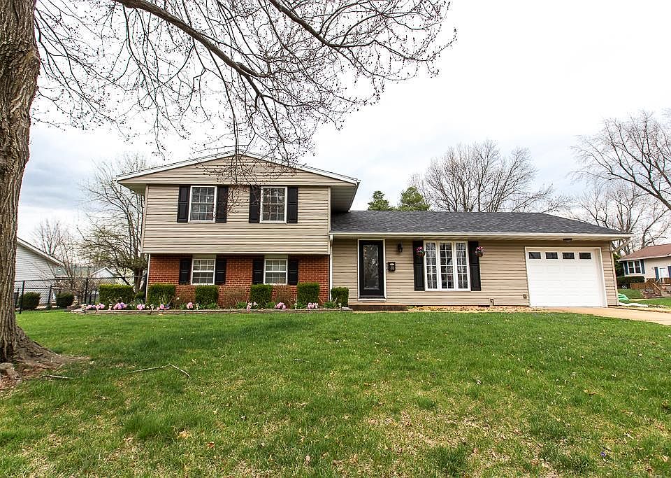 1st image of 212 Whitehall Dr