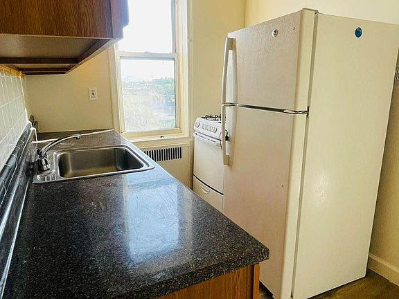 4th image of 9216 Whitney Ave APT 607