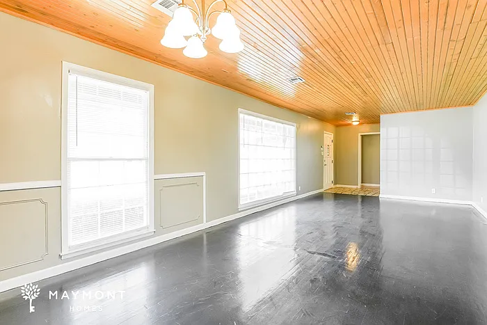 3352 Ridgefield Dr — Photo 5