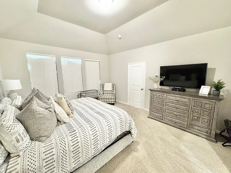 809 Uplands Dr — Photo 28