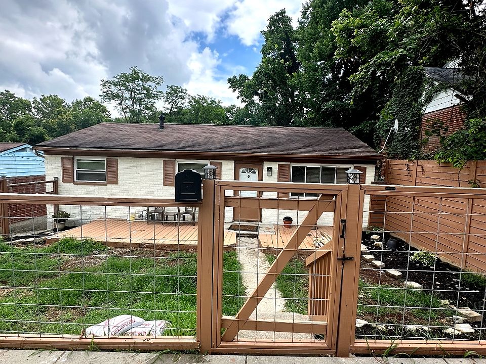 1st image of 3050 Percy Ave