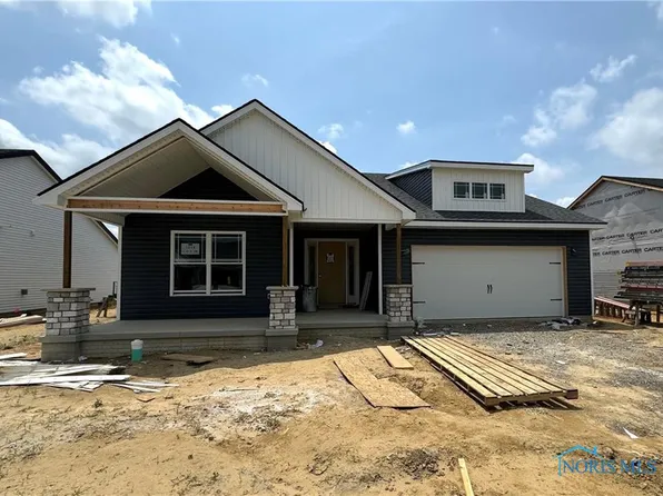 1223 Dublin Dr, Waterville, OH 43566