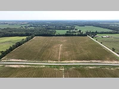 3rd image of Witt Lake Rd Tract 5