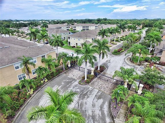 5th image of 8326 Karpeal Dr