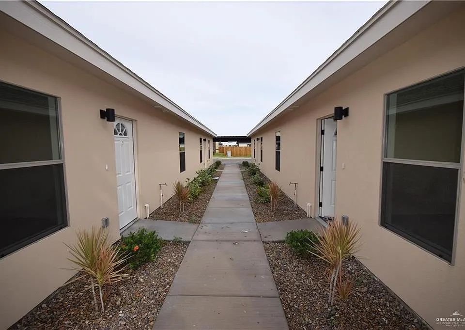 1217 Upas Dr #2