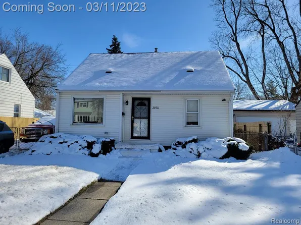 2930 Arizona Ave, Flint, MI 48506
