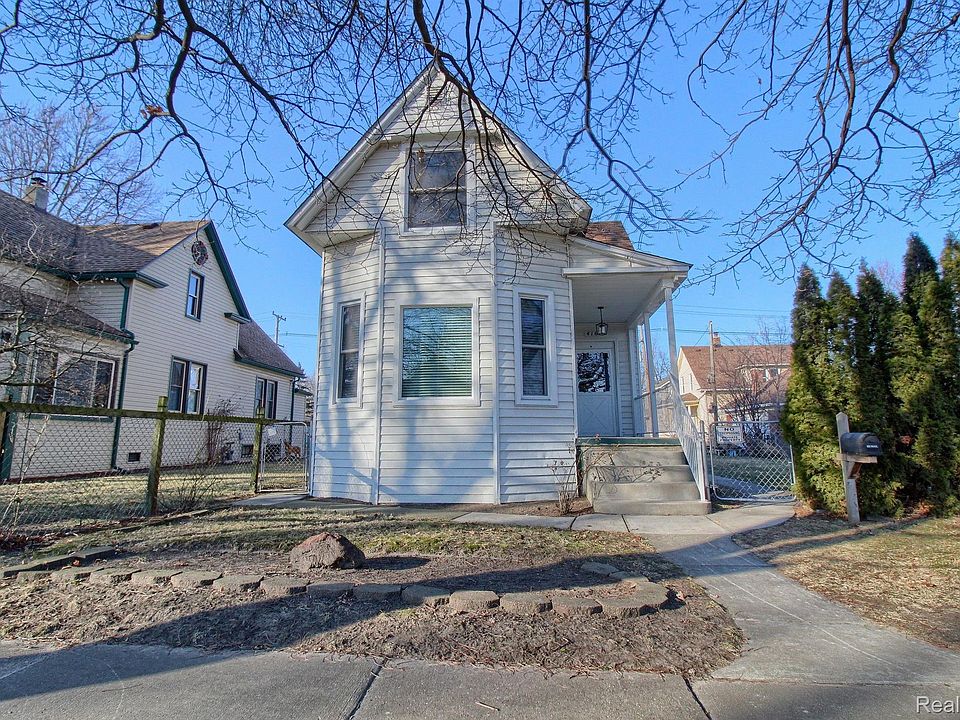 1st image of 416 Cherry St