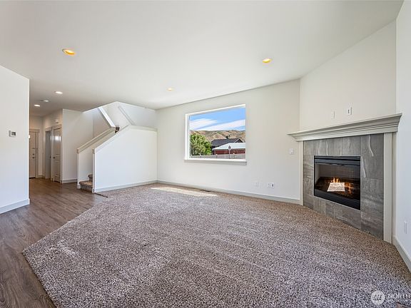 2nd image of 624 Craig Avenue