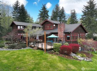 1150 Tanager Ln, Greenbank, WA 98253